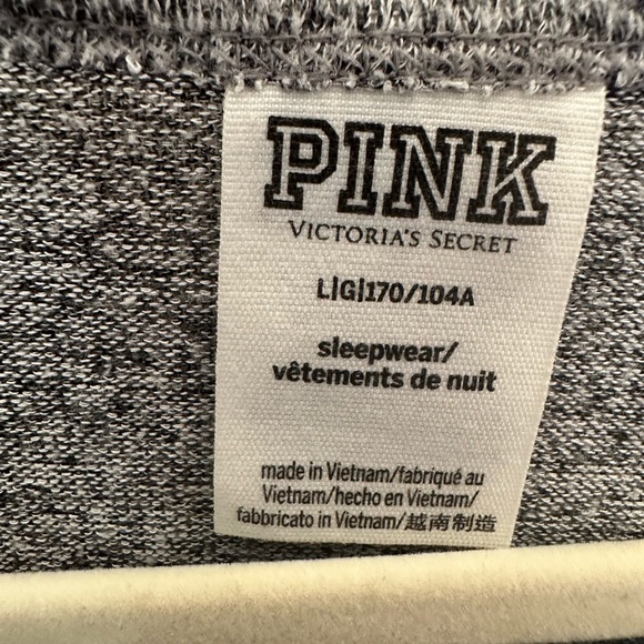 Pink by Victoria’s Secret long sleeve sleepwear top - Picture 6 of 6